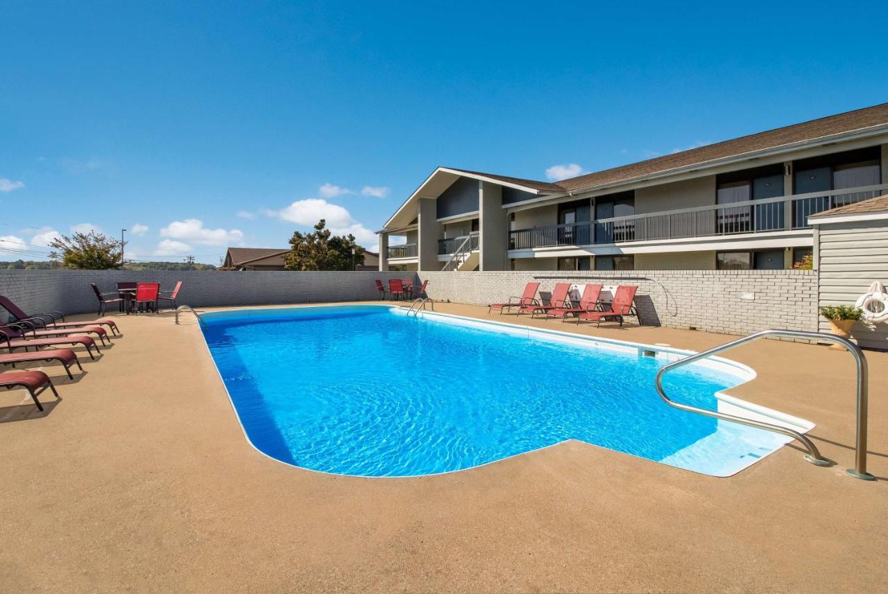 Best Western University Inn Murray Bagian luar foto