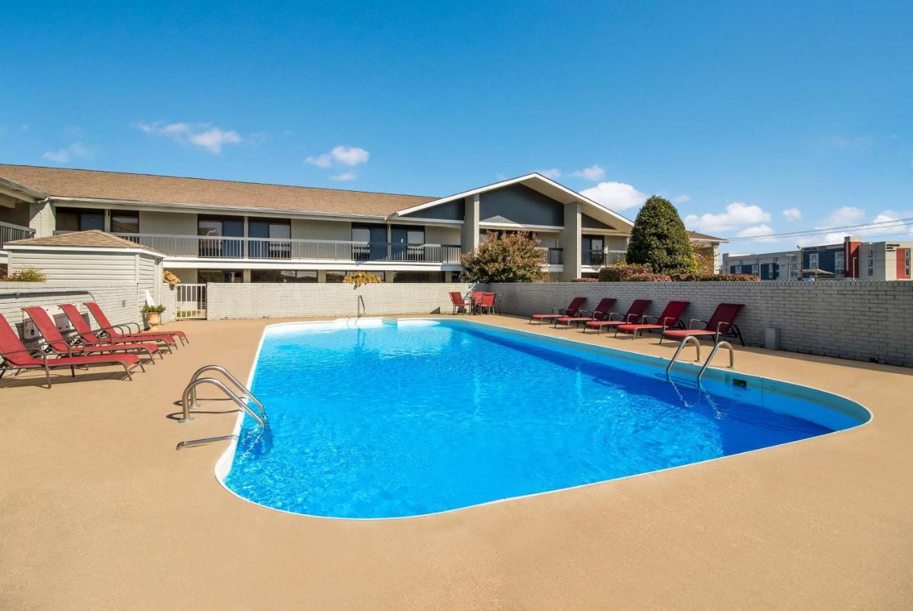 Best Western University Inn Murray Bagian luar foto
